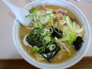 野菜てんこ盛りおかまラーメン 八五郎 静岡県磐田市