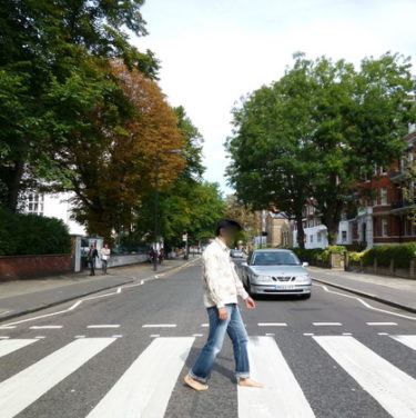 世界一有名な横断歩道アビイ・ロード（Abbey Road)beatles編 inロンドン