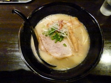 コラーゲンタップリ鶏白湯ラーメン麺屋 號tetu(こてつ) 滋賀県長浜市