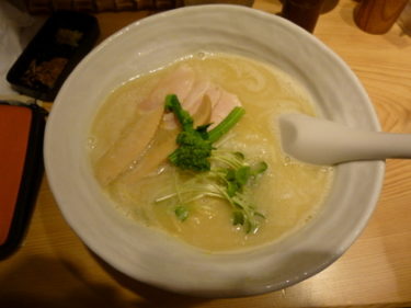 ラーメン 篝 東京都中央区銀座 おすすめメニューは鶏白湯ラーメン