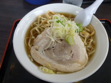 濃厚煮干スープと極太麺をワシワシ食べる 自家製太麺 渡辺