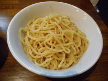王道のような貫禄　濃厚豚骨魚介系つけ麺　京蔵