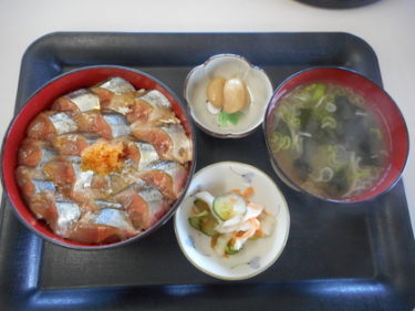 一生に一度は食べたい生サンマ丼 納沙布岬の日本最東端食堂 鈴木食堂
