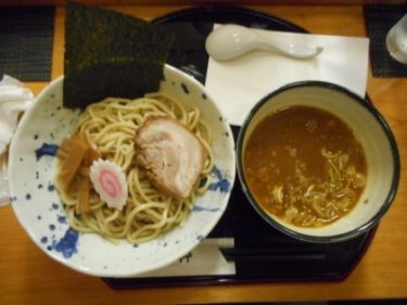 居酒屋のドロドロ濃厚カレーつけ麺 心粋(しんすい)