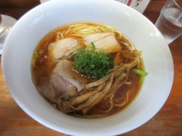 柳麺多むら 秋田県能代市 鶏の旨味であふれかえるラーメン